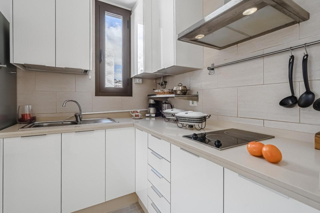 Cozy Apartments - 150 Meters From The Beach, Free Wi-Fi Playa de las Americas  Ngoại thất bức ảnh